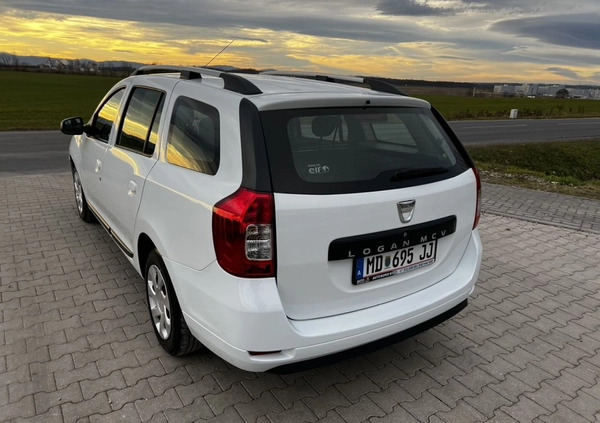 Dacia Logan cena 17900 przebieg: 130000, rok produkcji 2014 z Biały Bór małe 407